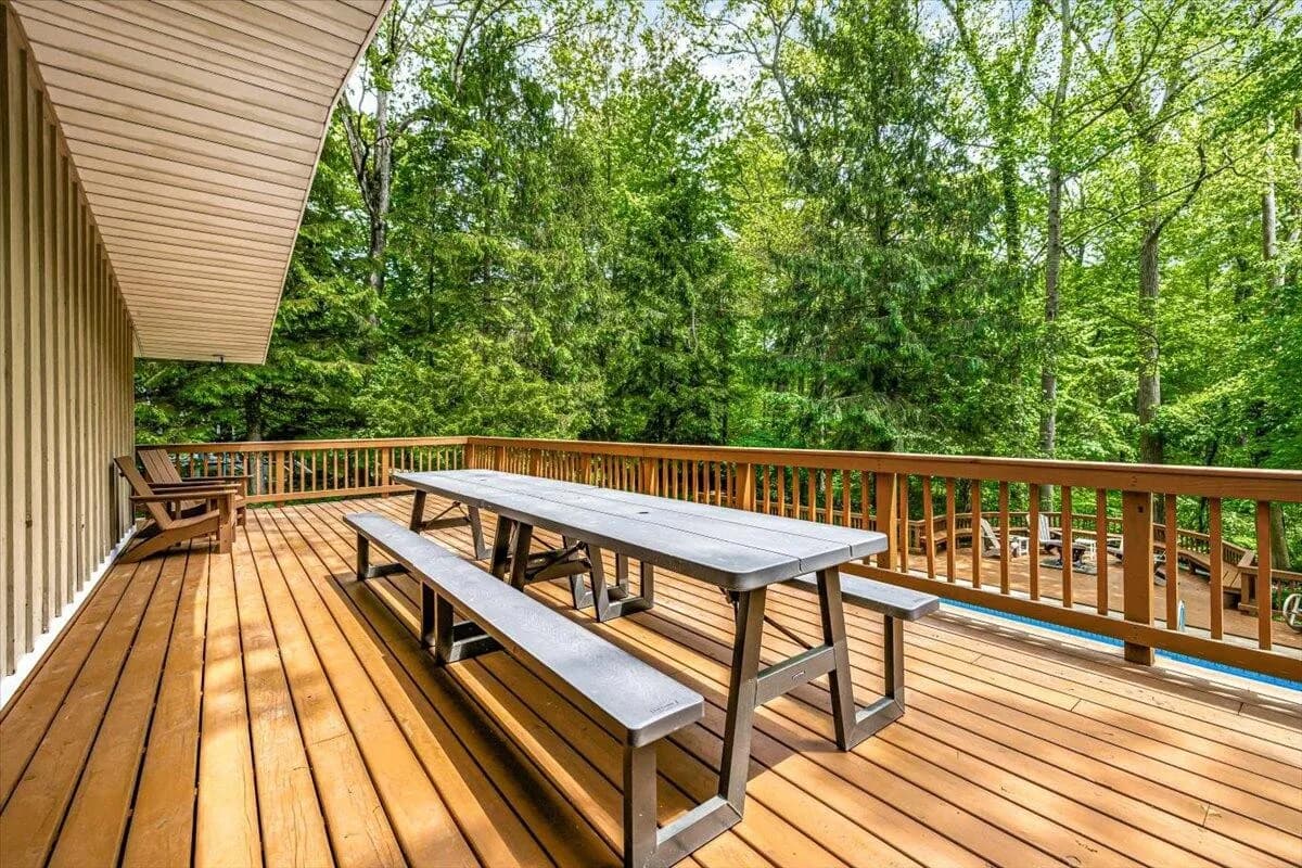 Outdoor Deck with Picnic Table & Forest Views