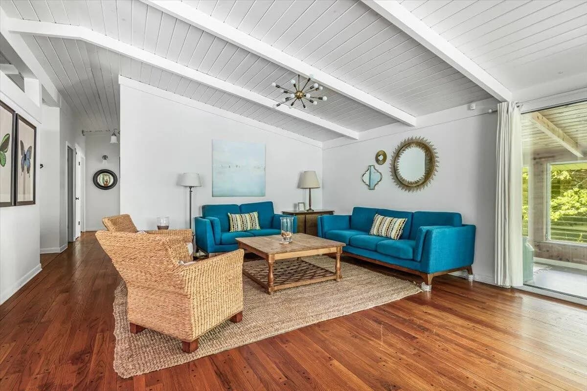Spacious Living Area Overview